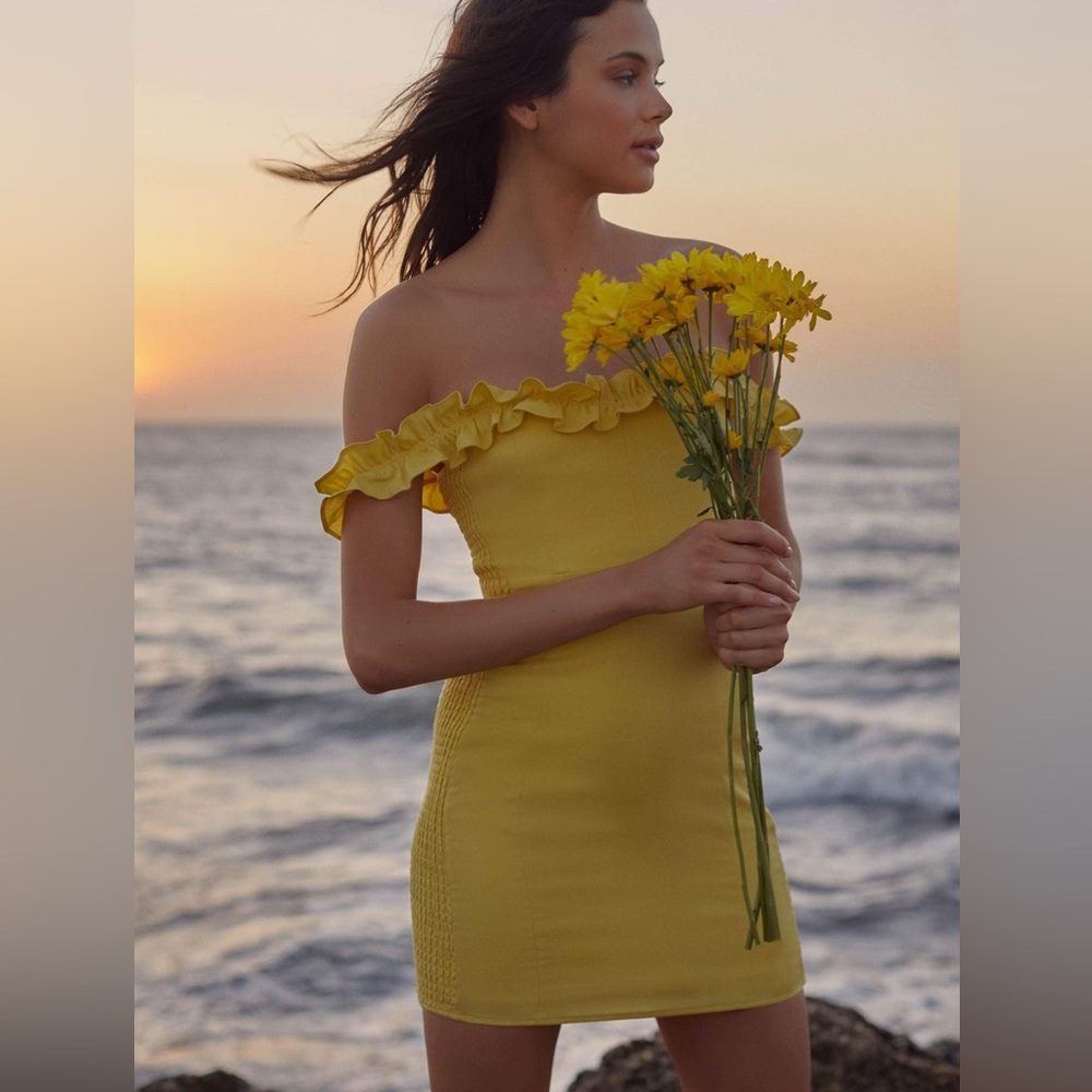 Astr the Label RENATA OFF SHOULDER DRESS - Picture 3 of 15